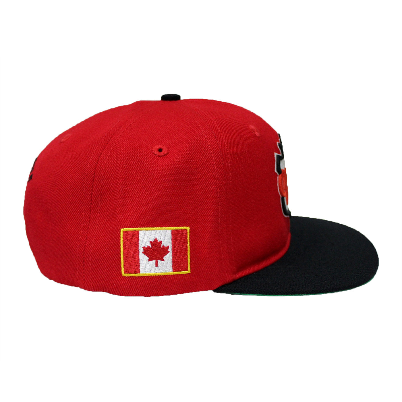Red / Black Canada Fly Snapback  ( 150th Canada Edition )